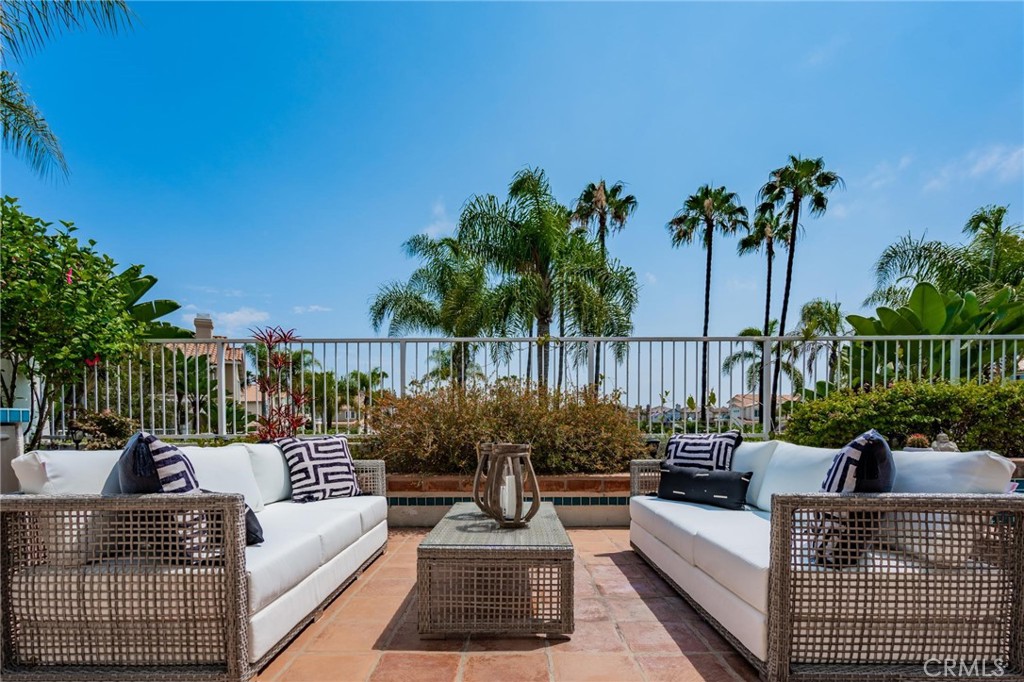 5693 Spinnaker Bay Drive