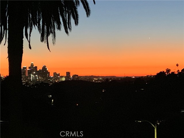 Detail Gallery Image 8 of 37 For 3320 Reynolds, Montecito Heights,  CA 90032 - 3 Beds | 2 Baths