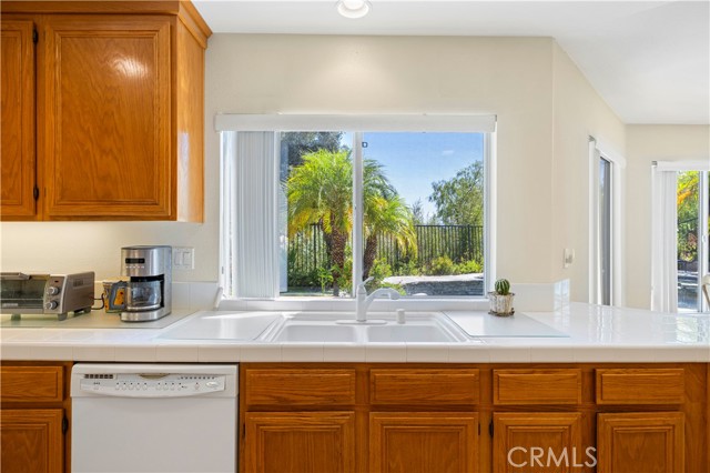 Detail Gallery Image 7 of 53 For 28632 Black Oak Ln, Castaic,  CA 91384 - 4 Beds | 3 Baths