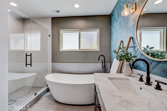 1904 Harkness, Manhattan Beach, California 90266, 5 Bedrooms Bedrooms, 0 ,2 BathroomsBathrooms,Residential,For Sale,Harkness,0,SB26134116