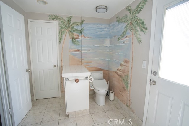 Detail Gallery Image 6 of 25 For 5302 Glenroy Dr, Huntington Beach,  CA 92649 - 5 Beds | 2 Baths