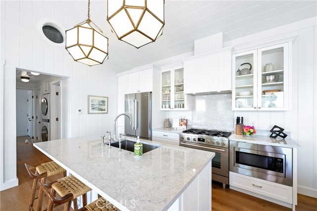 Detail Gallery Image 29 of 43 For 360 Cliff, Laguna Beach,  CA 92651 - 3 Beds | 3 Baths