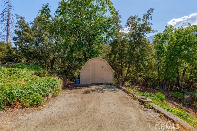 Detail Gallery Image 3 of 51 For 1549 Coy Flat Dr, Springville,  CA 93265 - 3 Beds | 2 Baths