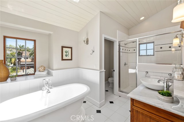 Detail Gallery Image 34 of 50 For 1212 2nd St, Manhattan Beach,  CA 90266 - 4 Beds | 3/1 Baths