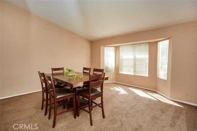 Detail Gallery Image 8 of 37 For 17740 Granada Dr, Victorville,  CA 92395 - 3 Beds | 2 Baths