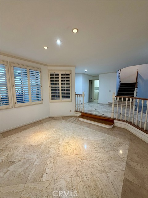 Detail Gallery Image 15 of 29 For 6121 Greenbrier, Huntington Beach,  CA 92648 - 3 Beds | 2/1 Baths