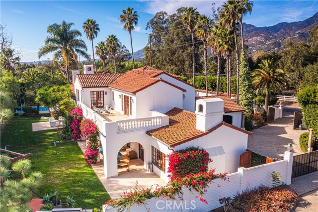 2347 E Valley Road, Montecito CA: https://media.crmls.org/medias/7600dfd0-62f2-44a0-b8e8-dc493eda6855.jpg