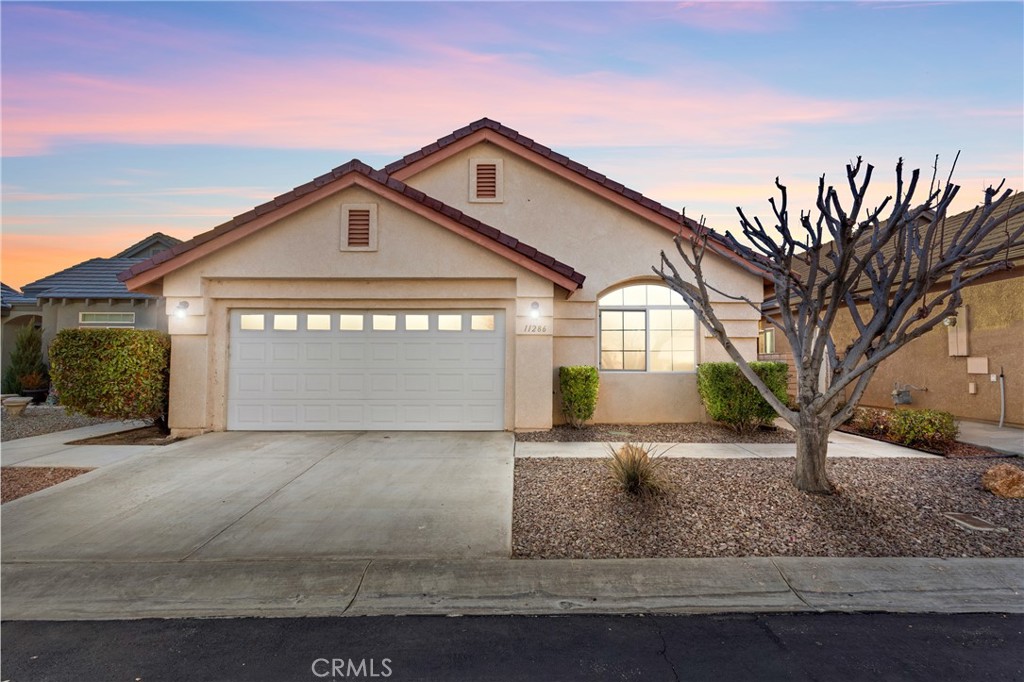 11286 Country Club Drive, Apple Valley, CA 92308