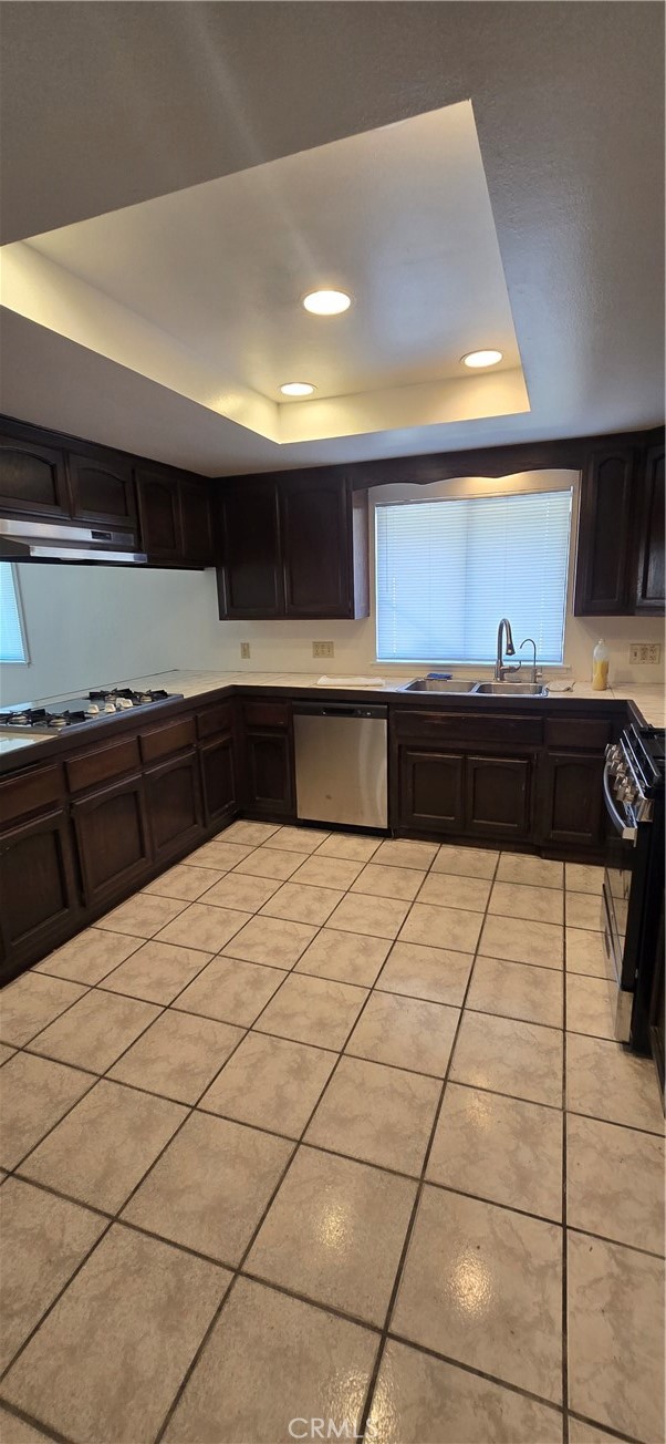 Detail Gallery Image 5 of 23 For 10815 Citrus Ave, Fontana,  CA 92337 - 4 Beds | 3 Baths