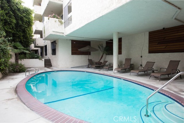 Detail Gallery Image 40 of 44 For 8400 De Longpre Ave #205,  West Hollywood,  CA 90069 - 2 Beds | 2 Baths