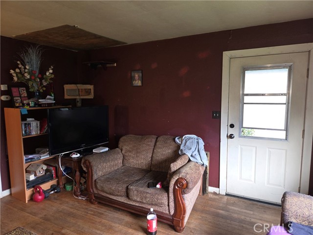 Detail Gallery Image 3 of 48 For 300 Chestnut, Red Bluff,  CA 96080 - 2 Beds | 1 Baths