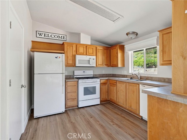 Detail Gallery Image 17 of 46 For 9059 Fairway Dr, Kelseyville,  CA 95451 - 2 Beds | 2 Baths