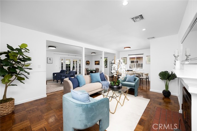 Detail Gallery Image 5 of 32 For 810 W Route 66, Glendora,  CA 91740 - 3 Beds | 2 Baths