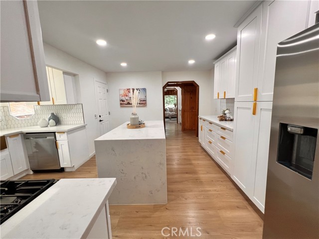 Detail Gallery Image 12 of 31 For 622 Heatherly, Crestline,  CA 92325 - 3 Beds | 2 Baths