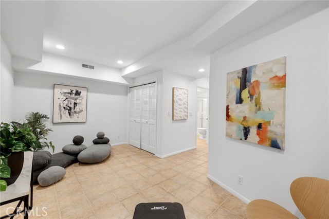 2704 Laurel Avenue, Manhattan Beach, California 90266, 4 Bedrooms Bedrooms, ,4 BathroomsBathrooms,Residential,Sold,Laurel,SB22216035