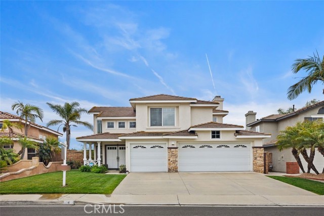 4 Chisholm Trail, Trabuco Canyon CA: https://media.crmls.org/medias/7607ba58-b852-4acb-bcd0-0810f4c3409a.jpg