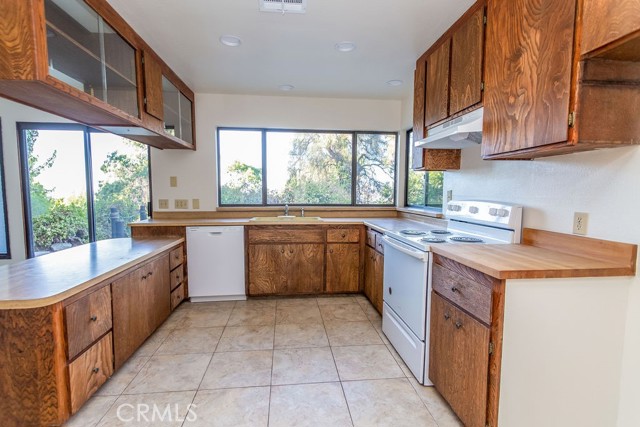 Detail Gallery Image 4 of 54 For 28405 Vista Del Valle, Hemet,  CA 92544 - 3 Beds | 2 Baths