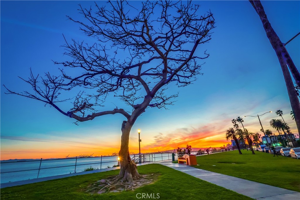 https://media.crmls.org/medias/7608744d-ca6e-4f5c-9006-9ac31c98c7b8.jpg?preset=X-Large