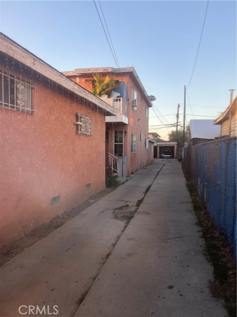 Detail Gallery Image 2 of 6 For 151 E 121st, Los Angeles,  CA 90061 - – Beds | – Baths