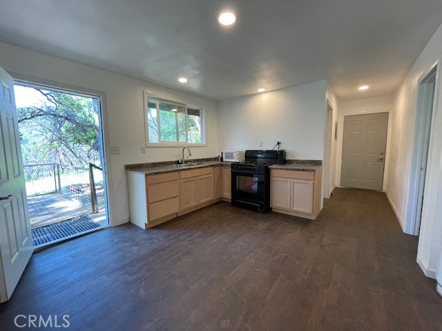 Detail Gallery Image 11 of 40 For 24 N. #35 Rd, Paskenta,  CA 96074 - 2 Beds | 1 Baths