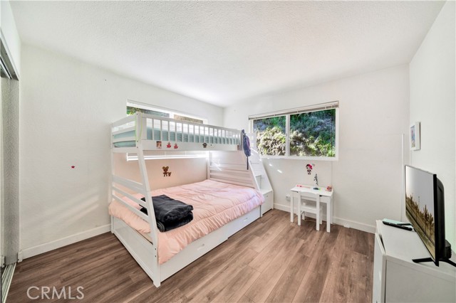 Detail Gallery Image 39 of 46 For 1235 Verdugo Spring Ln, Burbank,  CA 91501 - 3 Beds | 2 Baths