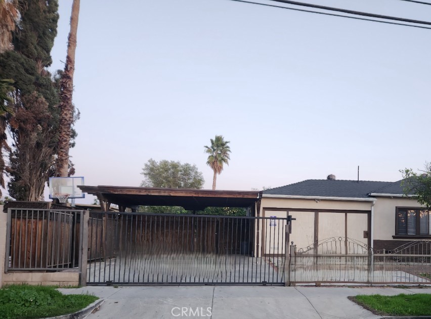 https://media.crmls.org/medias/760a3b9d-9ae0-4d6f-bfc3-8f972c2a15d5.jpg?preset=X-Large