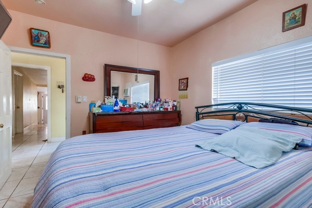 Detail Gallery Image 13 of 33 For 2663 Loosmore St, Los Angeles,  CA 90065 - 2 Beds | 1 Baths
