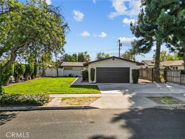 Detail Gallery Image 2 of 33 For 16836 Simonds St, Granada Hills,  CA 91344 - 4 Beds | 2 Baths