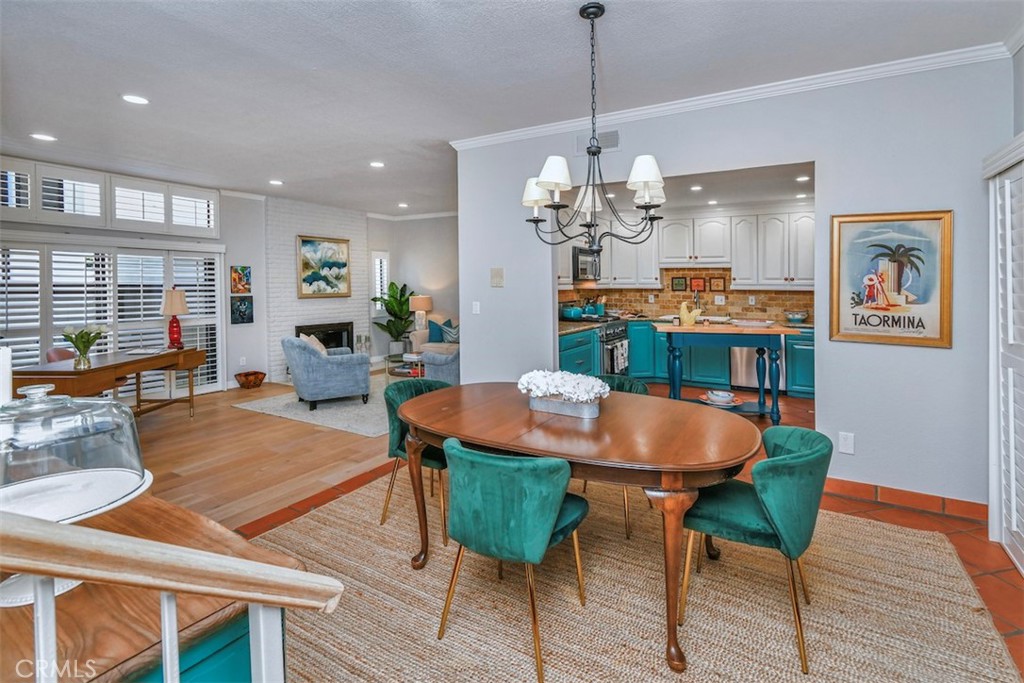 14529 Weddington #103