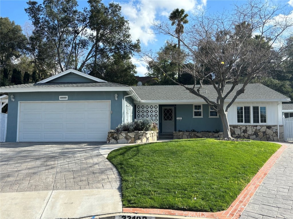 23102 Middlebank Drive, Newhall, CA 91321