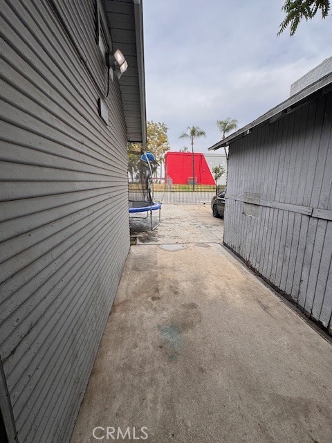 1767 N E Street, San Bernardino CA: https://media.crmls.org/medias/760d87e2-f907-40d6-b30f-bd03d6a4554f.jpg