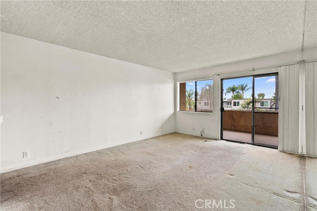 Detail Gallery Image 7 of 31 For 1140 Pacific Ave #19,  Long Beach,  CA 90813 - 2 Beds | 2 Baths