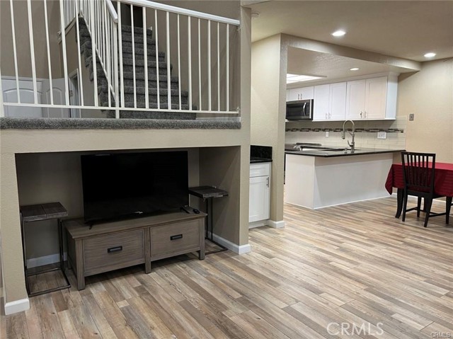 Detail Gallery Image 3 of 17 For 3350 M St #28,  Merced,  CA 95348 - 3 Beds | 2/1 Baths