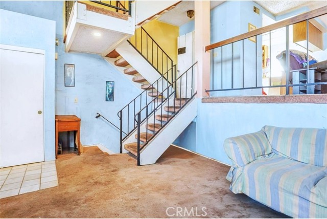 Detail Gallery Image 9 of 22 For 866 W Alondra Bld, Compton,  CA 90220 - 3 Beds | 2/1 Baths