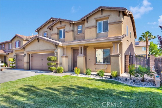 Detail Gallery Image 3 of 49 For 13759 Sahara Ln, Victorville,  CA 92394 - 4 Beds | 2/1 Baths