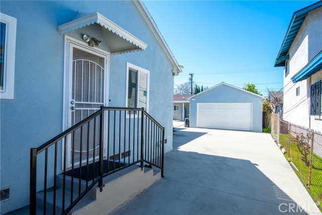5813 Kauffman Avenue, Temple City CA: https://media.crmls.org/medias/760f7e45-e6f2-4352-81cf-a5f91e02f3ac.jpg