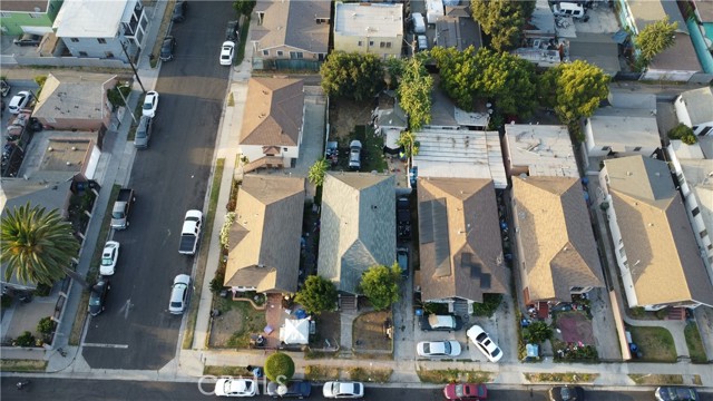 405 E 43rd Place, Los Angeles CA: https://media.crmls.org/medias/760fe336-94bc-4c65-a3cd-5069aa6549ee.jpg