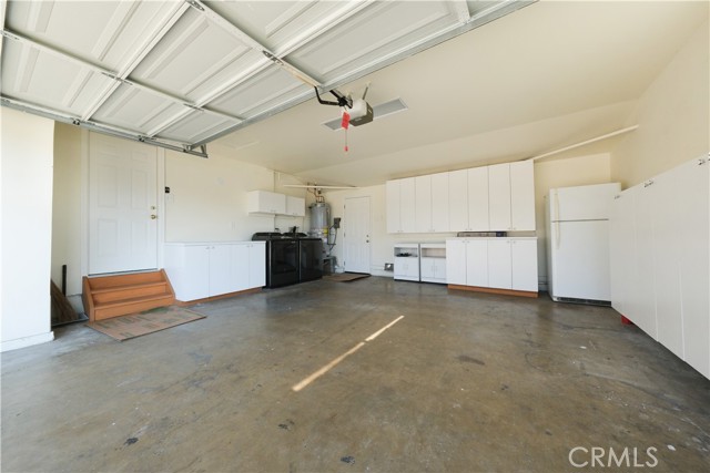 419 W Martinshire, Carson CA: https://media.crmls.org/medias/761045b6-158b-44cd-9ebc-910a2022e76a.jpg