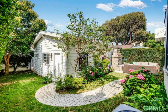 595 35th Street, Manhattan Beach, California 90266, 6 Bedrooms Bedrooms, ,4 BathroomsBathrooms,Residential,Sold,35th,SB22117644