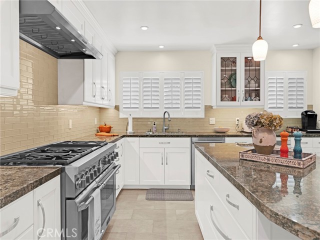 11122 Yolanda Avenue, Porter Ranch CA: https://media.crmls.org/medias/7610787a-4136-4883-bb1e-b4eecb7706d1.jpg