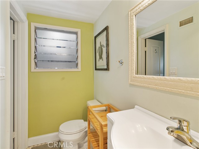 236 W Mariposa, San Clemente CA: https://media.crmls.org/medias/7610dd0c-3b87-4a88-86e5-c1b82436bffb.jpg