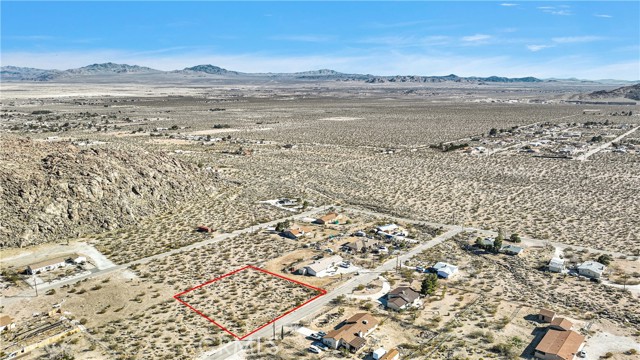 Detail Gallery Image 1 of 1 For 32212 Topaz Rd, Lucerne Valley,  CA 92356 - – Beds | – Baths