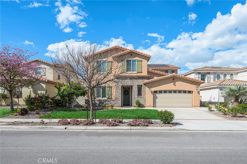 13298 Los Robles Court, Eastvale, CA 92880