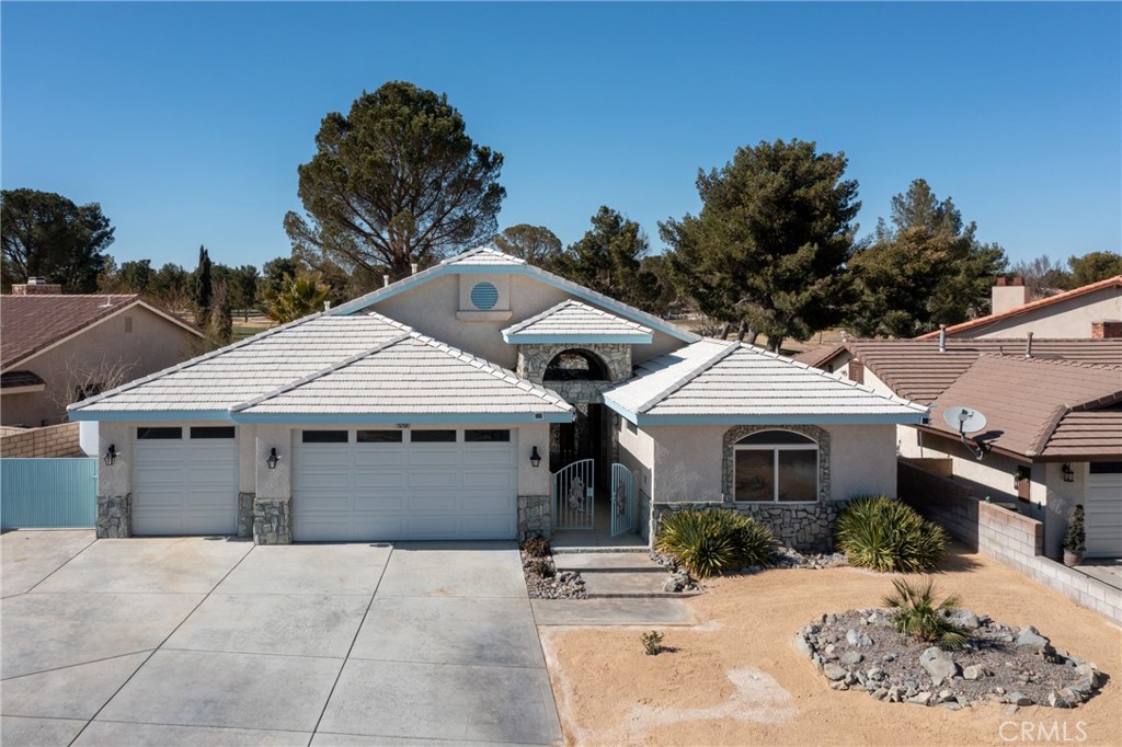 15250 Orchard Hill Lane, Helendale, CA 92342