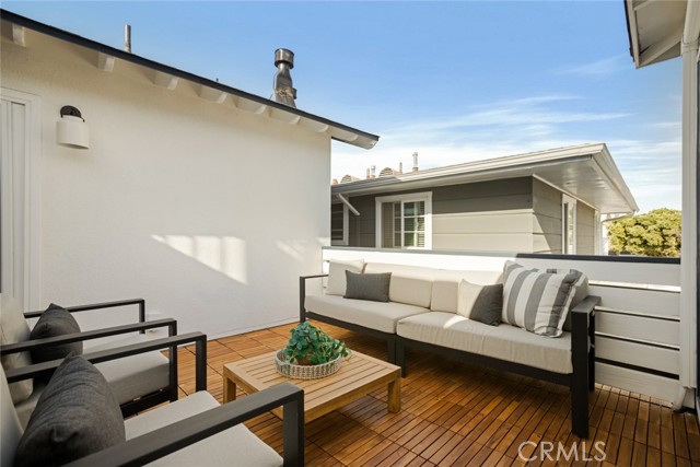 1585 Miramar Drive, Newport Beach CA: https://media.crmls.org/medias/76113734-4f52-4de4-a951-111099ced0b8.jpg