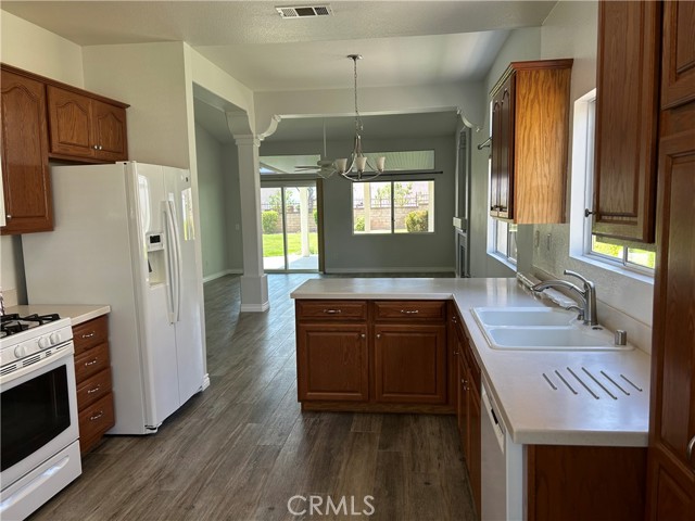 42401 Corte Villosa, Temecula CA: https://media.crmls.org/medias/76122303-1e86-49a3-bdaa-834265e81b0d.jpg