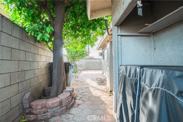 Detail Gallery Image 19 of 24 For 11737 Bellman Ave, Downey,  CA 90241 - – Beds | – Baths