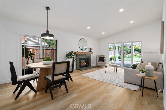 Detail Gallery Image 4 of 32 For 3705 Cypress Ln, Yorba Linda,  CA 92886 - 2 Beds | 2 Baths
