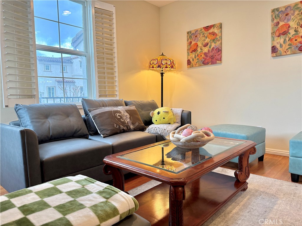 MLS #OC25256183 image #22