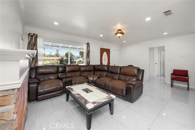 Detail Gallery Image 7 of 45 For 1414 E Thackery, West Covina,  CA 91791 - 4 Beds | 2 Baths